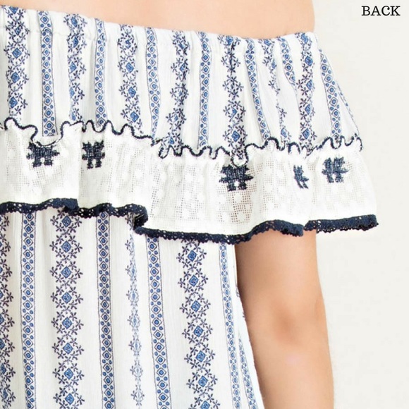 ‼️S & L only‼️Printed Off Shoulder Lace Ruffle Top - Picture 4 of 4