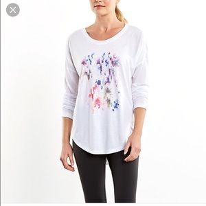 Long sleeve Lucy graphic tee