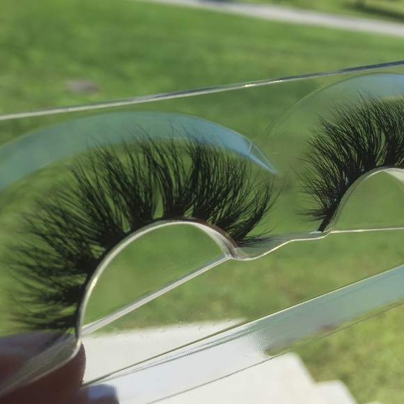 ✨Big Flirt Lash✨3D - Picture 2 of 3