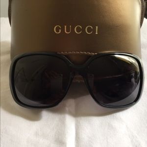 Gucci black sunglasses