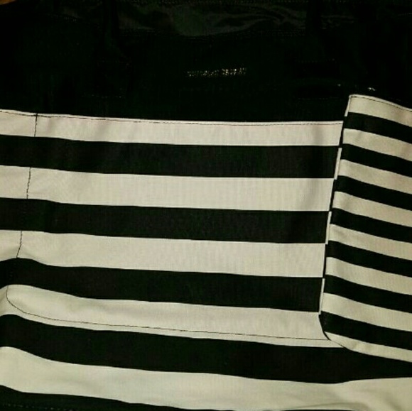 NIP Victoria Secret Weekender Tote - Picture 2 of 2