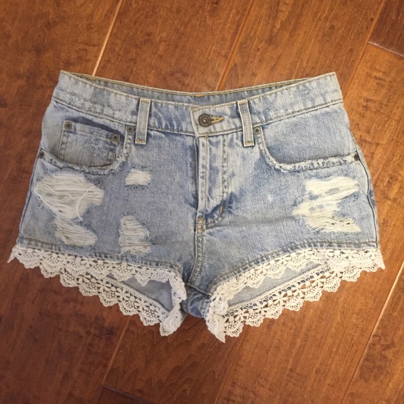 LF carmar denim shorts with lace trim