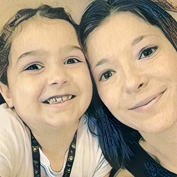 Meet your Posher, Kori - Picture 7 of 7