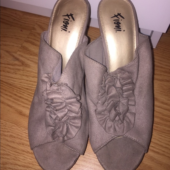 Fiomi Heels