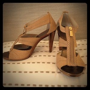 Never worn, gold Michael Kors sexy T-strap sandal!