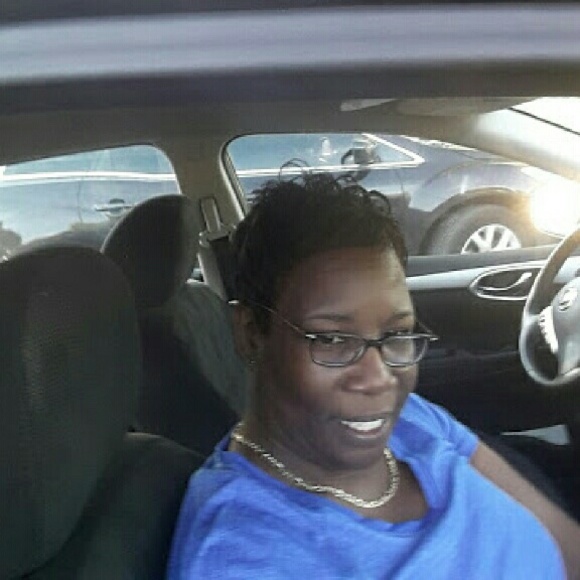 Meet your Posher, Deidre