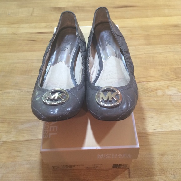 MICHAEL KORS Fulton Quilted Ballet