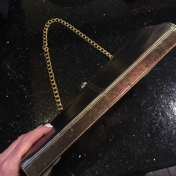 Bronze/gold leather clutch - Picture 4 of 4