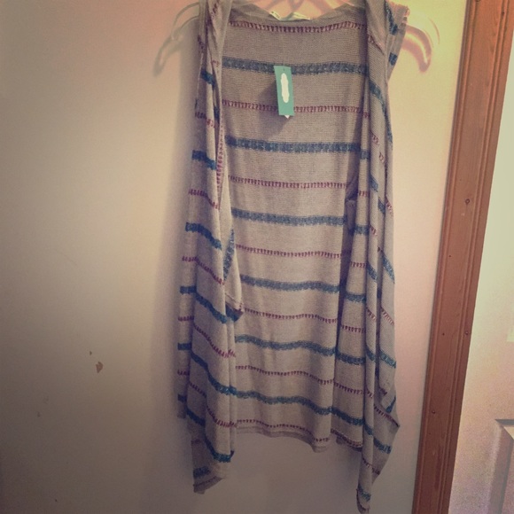 Grey striped sleeveless hooded cardigan