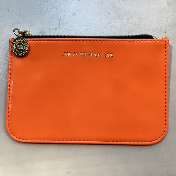 Bath and body works make up bag