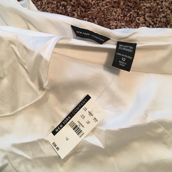 One shoulder top with Ruffles - Picture 2 of 3