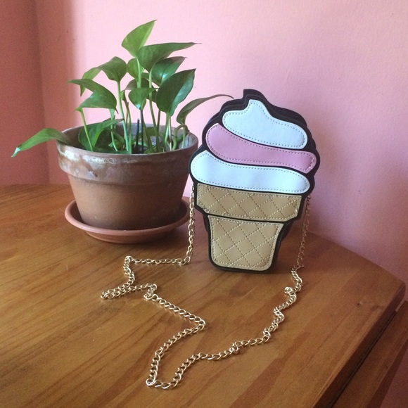Handbags - Ice Cream Shoulder Bag
