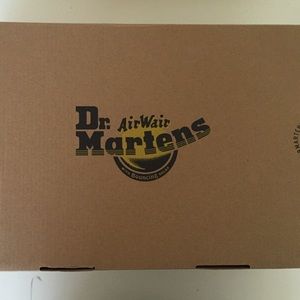 Size:9 Classic Patent Leather Dr. Martens Boots