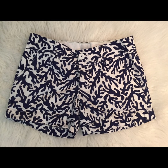 (NWOT) The Callahan Short- Navy and White