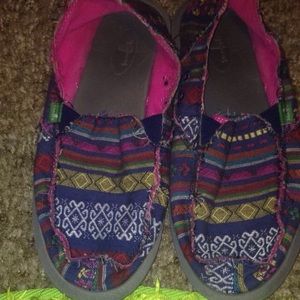 sanuks