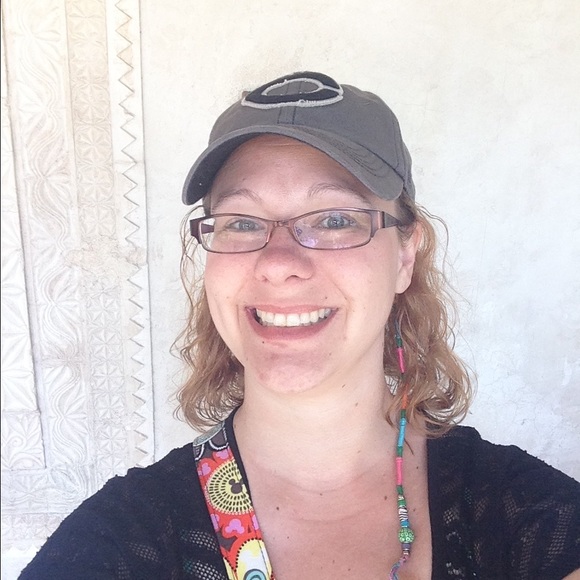 Meet your Posher, Casey