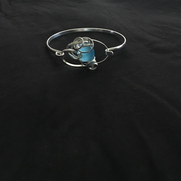 Beautiful sterling bracelet with blue stone