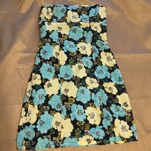 Beautiful strapless cotton sun dress