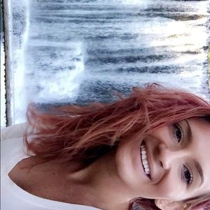 Meet your Posher, Eldina