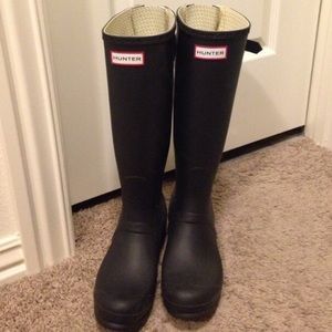 Matte black hunter boots