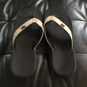 Bundle jeans and sandals