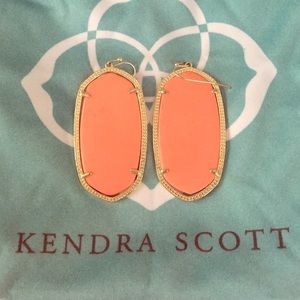 Kendra Scott Danielle Earrings in Coral with Pouch