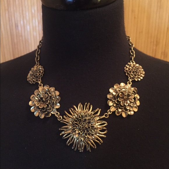 Jewelry - Bronze Statement Necklace