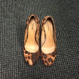 2.5" Leopard Wedges.