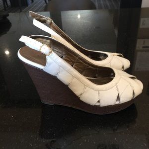 White Wedges