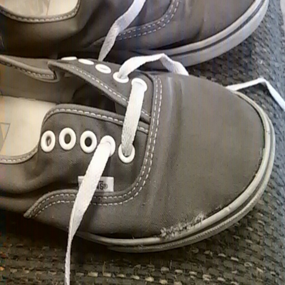Vans - Picture 3 of 4