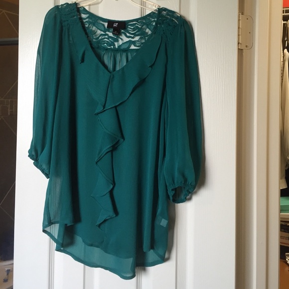 IZ Byer Green blouse