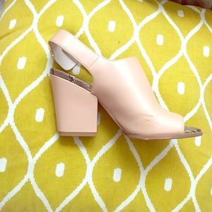 Calvin Klein Nude leather heel