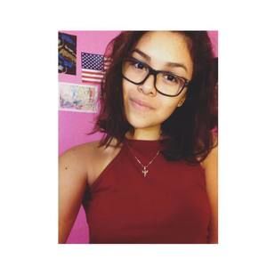 Meet your Posher, Mayra