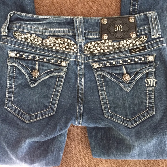 Too small - Picture 2 of 3