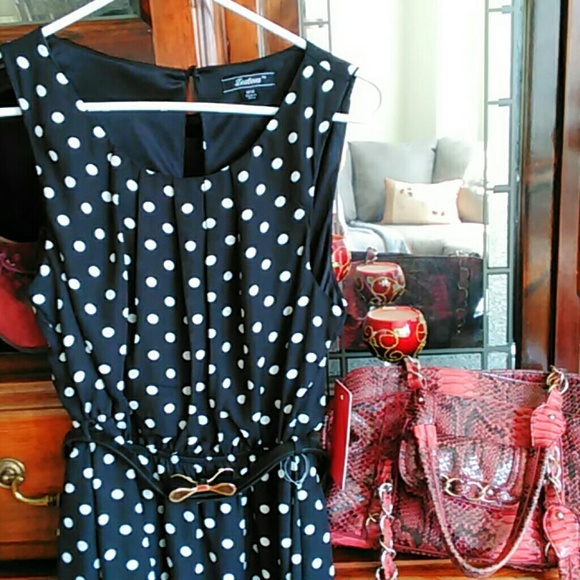 ZEALOUS POLKA A DOT DRESS  SIZE MEDIUM/MEDIUM. NEW - Picture 2 of 4