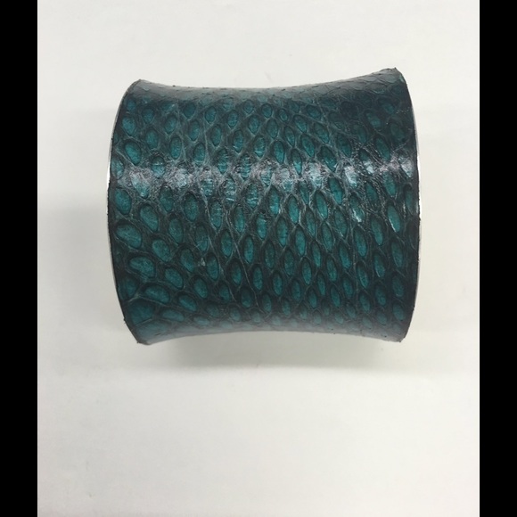 Rustic Cuff Jewelry - Vintage Tide cut Python 2.5 in RUSTIC CUFf