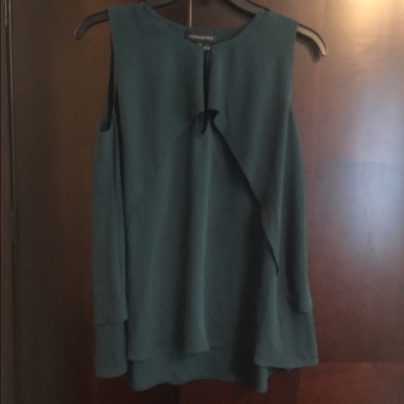 Banana Republic sleeveless  top with keyhole