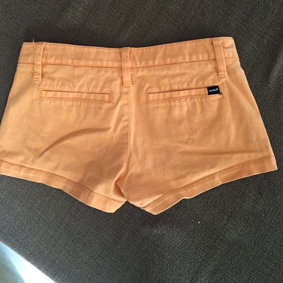 Too small - Picture 2 of 3