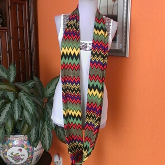 Infinity Scarf OS - Picture 2 of 4