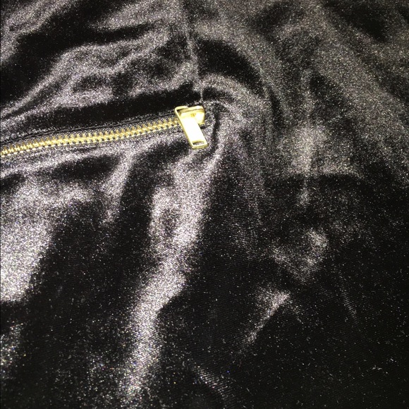 Skirt - Picture 2 of 3
