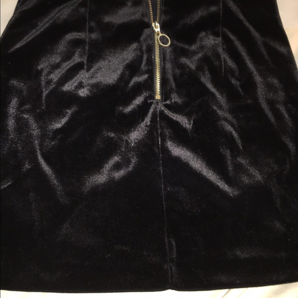 Skirt - Picture 3 of 3