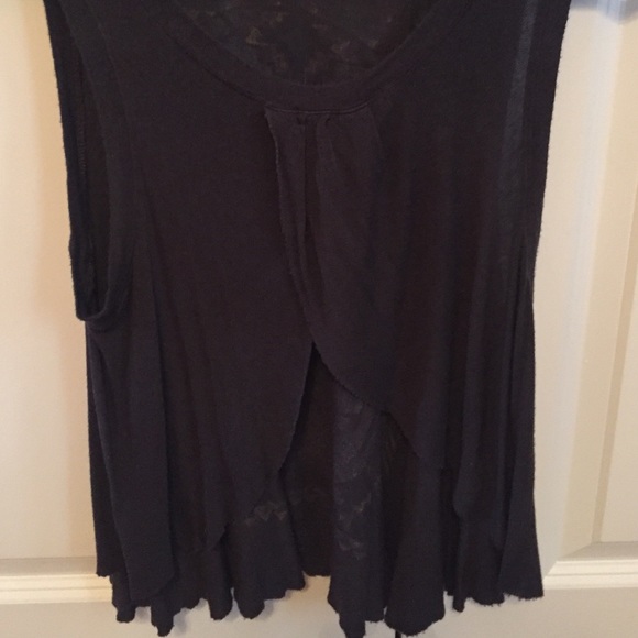 Urban Outfitters Scull Tank - Picture 3 of 4