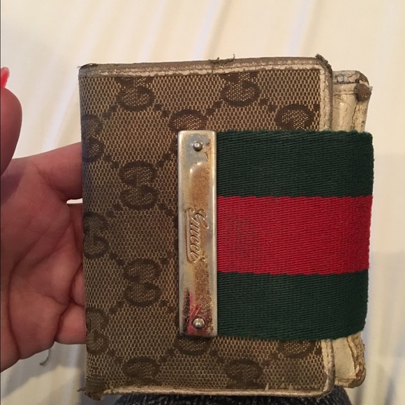 Authentic Gucci wallet
