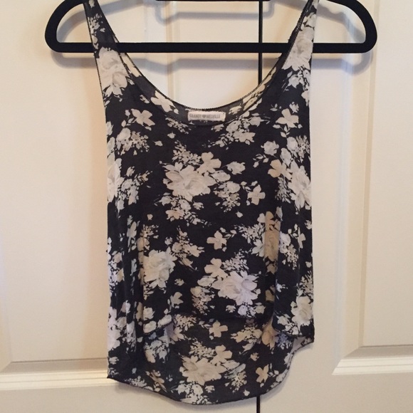 Brandy Melville Floral Jacqueline Tank - Picture 1 of 4