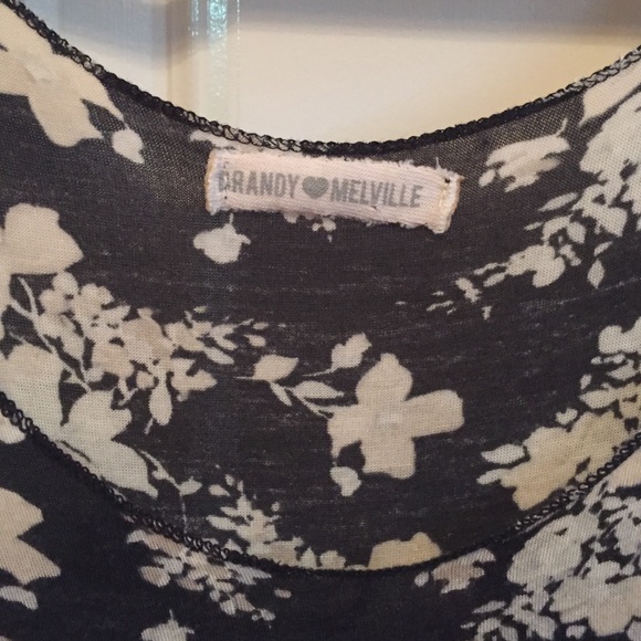 Brandy Melville Floral Jacqueline Tank - Picture 4 of 4
