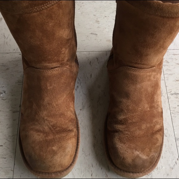 Uggs W/ Zipper Sides