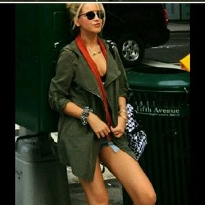 Super sexy jacket! You can dress up or dress down!