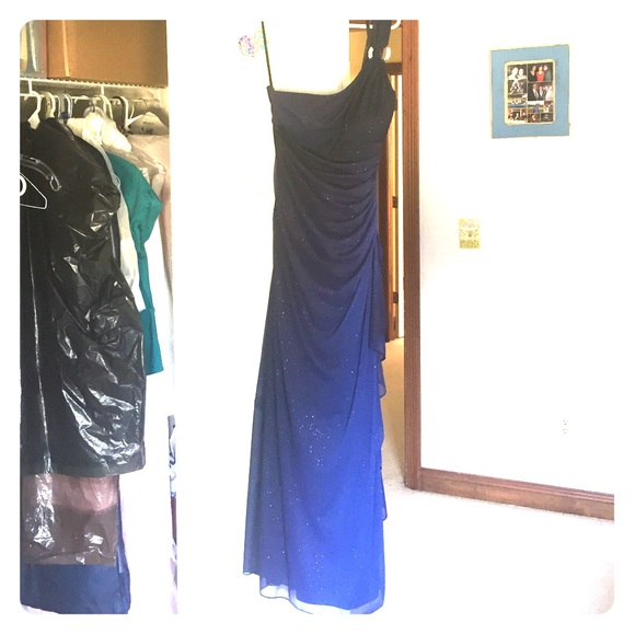 Off the Shoulder Midnight Blue Prom Dress