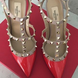 Valentino Rockstud Pumps - Red 38.5