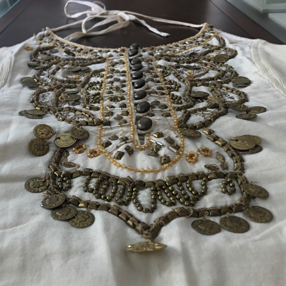 Embellished BCBG halter top - Picture 4 of 4
